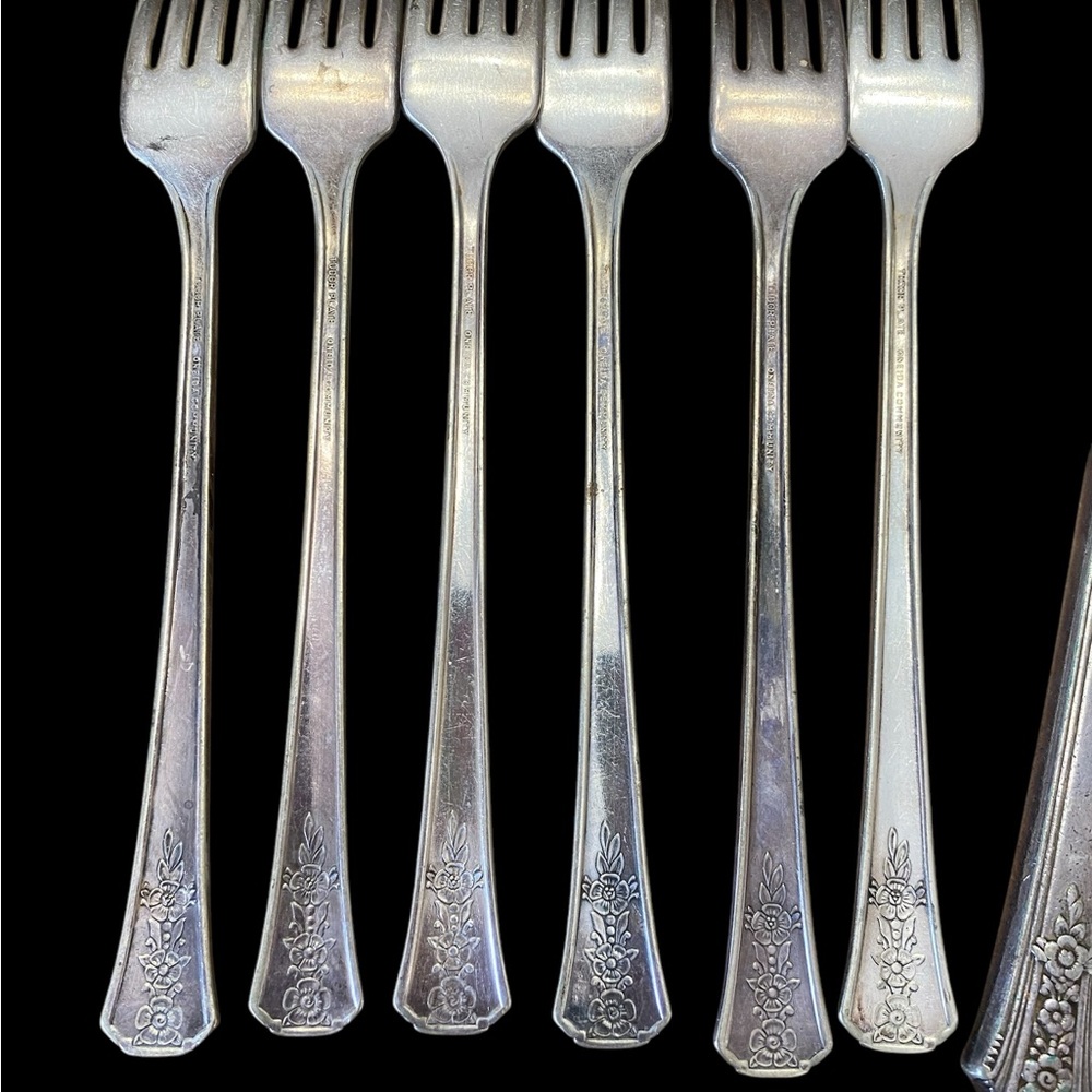 VTG Oneida Tudor Plate 1939 Fortune Silverplate Flatware Set - Floral Art Deco - Picture 8 of 15